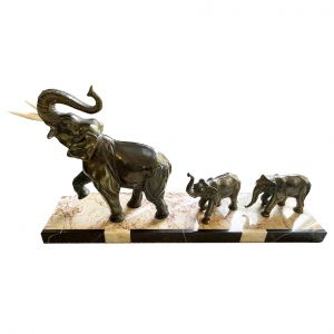 Art Déco Elefantengruppe auf Marmorsockel