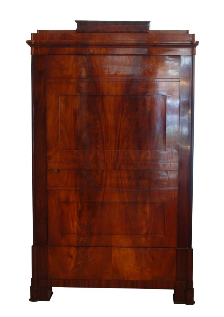 Biedermeier Mahagoni Schrank Wäscheschrank Eintüriger Biedermeierschrank Berlin um 1820.