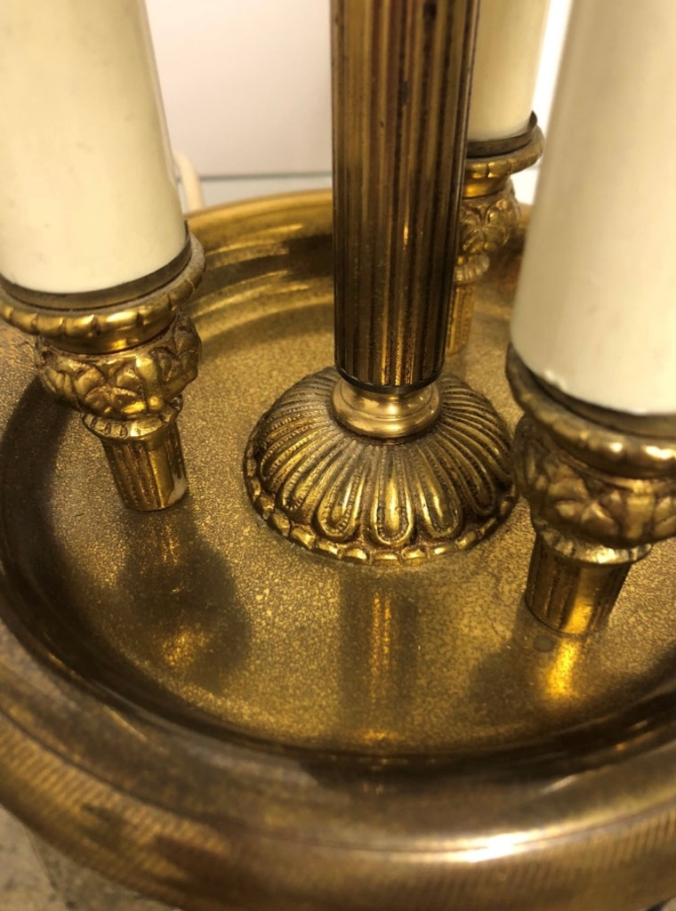 Bouillotte Lamp detail
