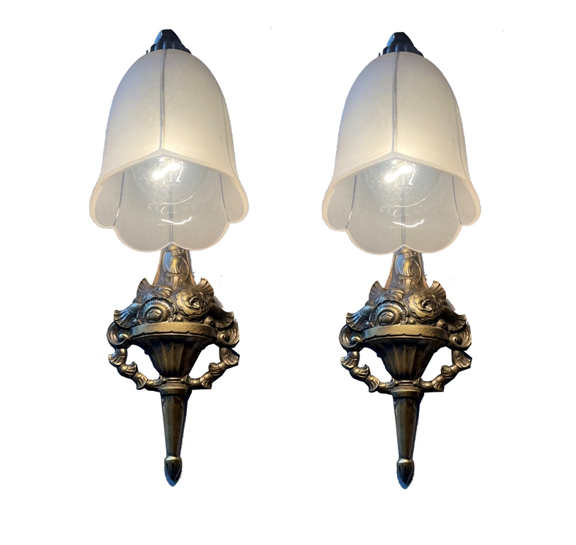Art-Nouveau-Wandlampen
