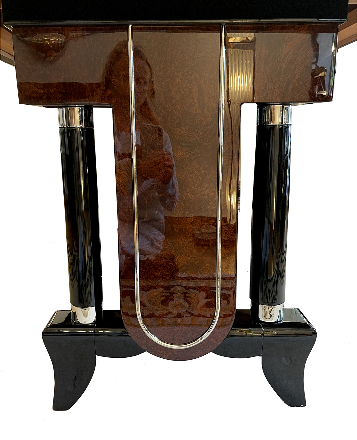 lyre-shaped base in Amboyna wood