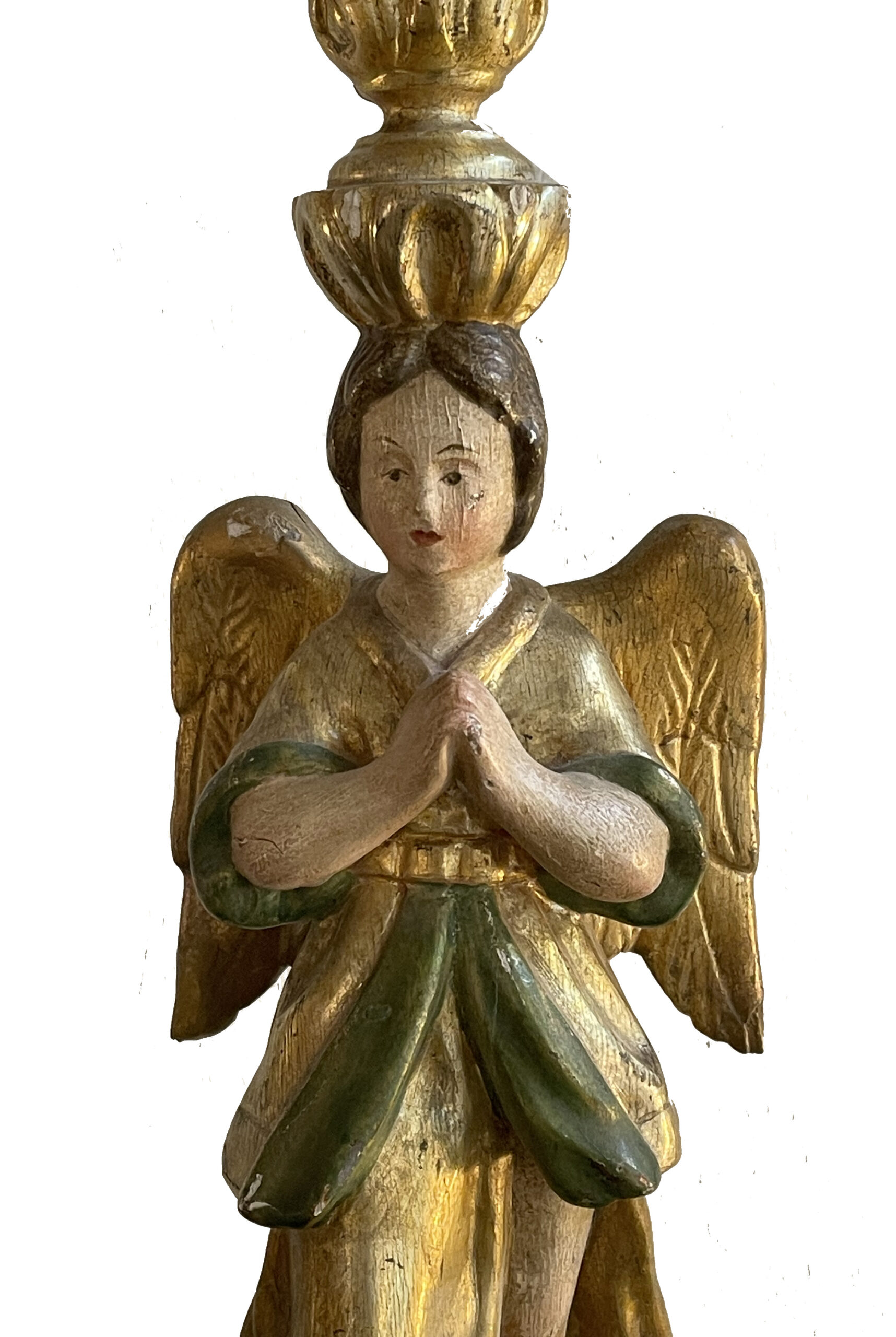 Figürlicher Altartisch-Leuchter aus geschnitztem, gefasstem und teilvergoldetem Holz