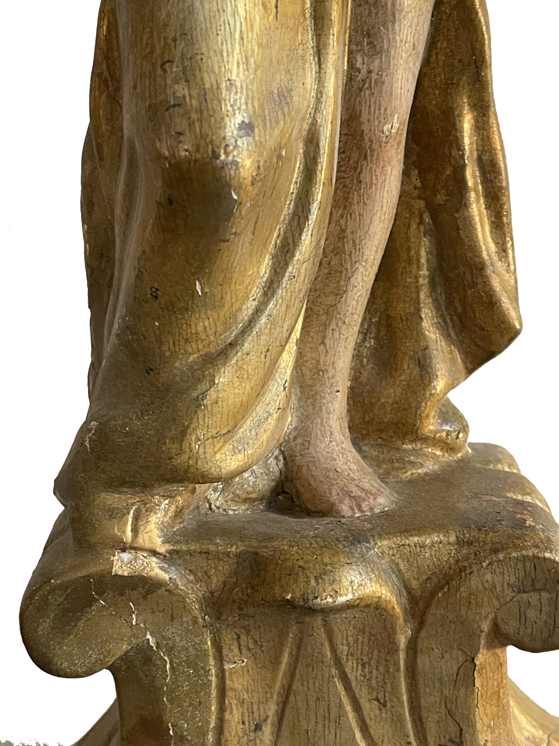 Figürlicher Altartisch-Leuchter aus geschnitztem, gefasstem und teilvergoldetem Holz