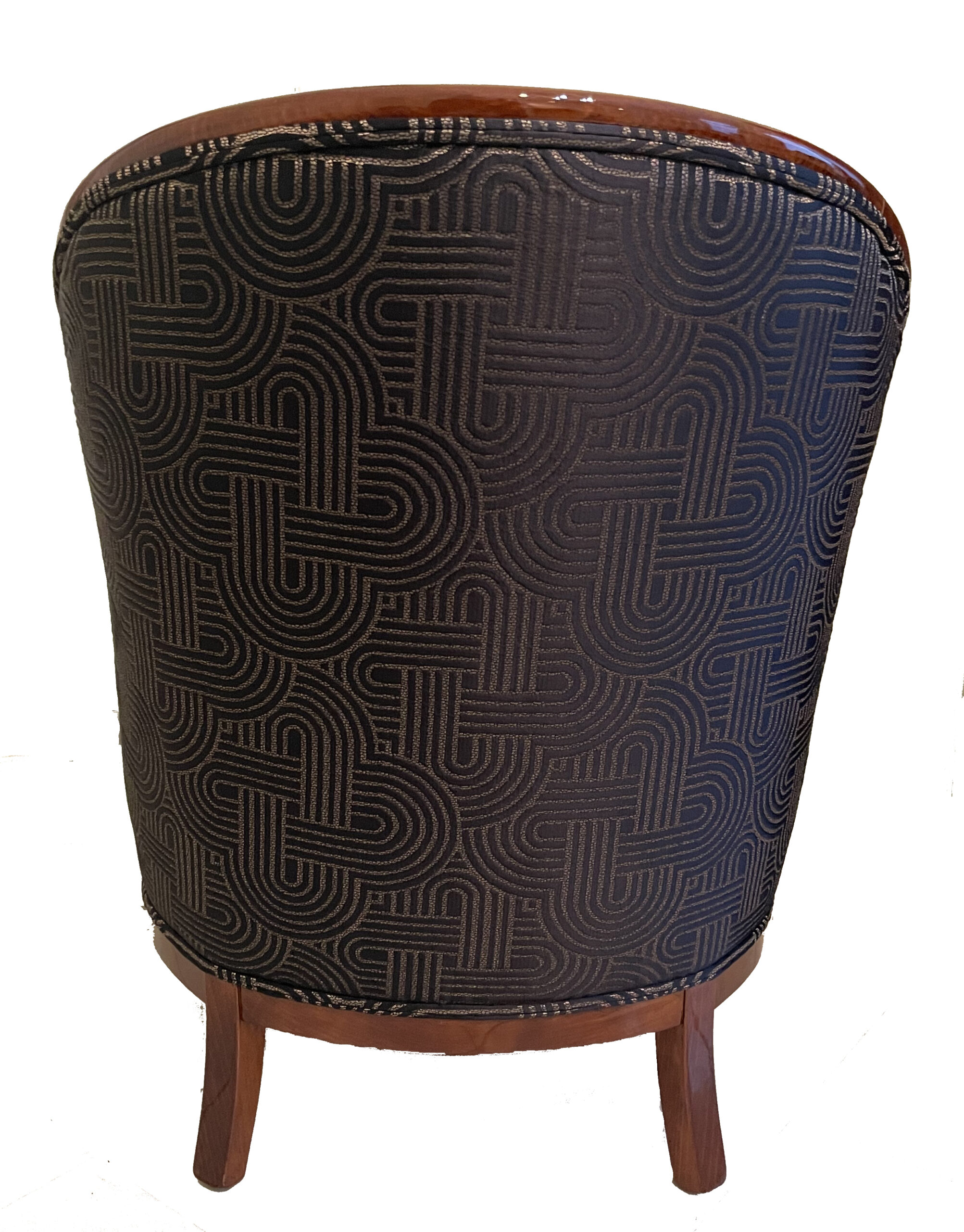 Das Paar Art-Déco-Sessel wirkt in Kombination mit einem Art-Déco-Couchtisch besonders stimmig und setzt in Salon oder Kaminzimmer einen starken, dekorativen Akzent.