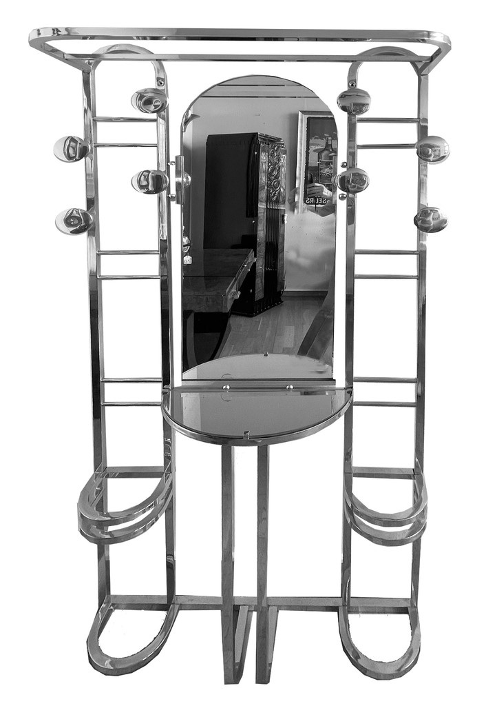 <strong>Art Deco wardrobe </strong>