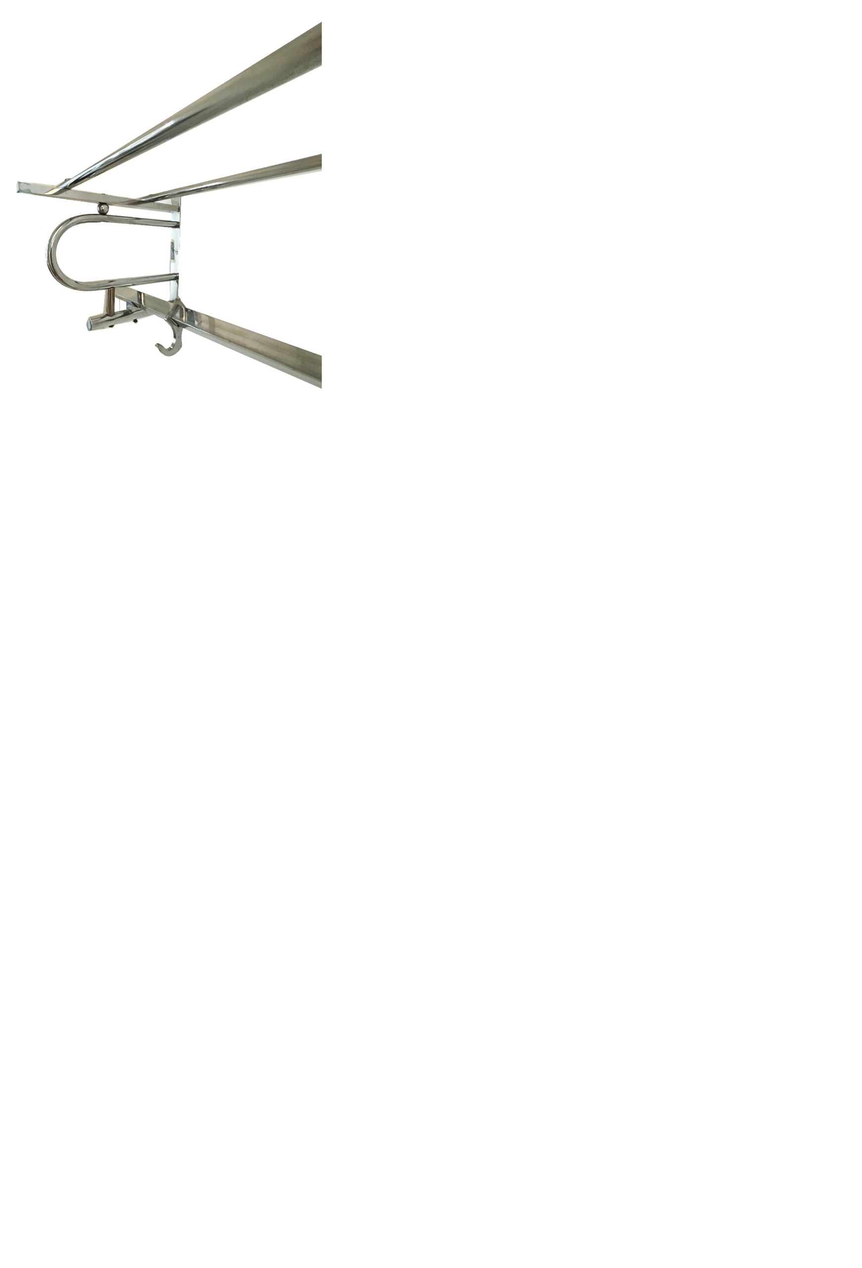 Garderobe verchromtem Stahlrohr