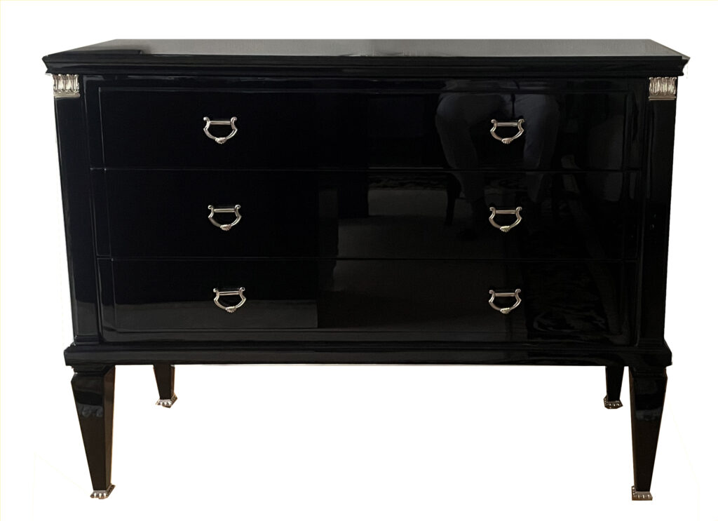 Élégante commode Art Déco belge noire vers 1940